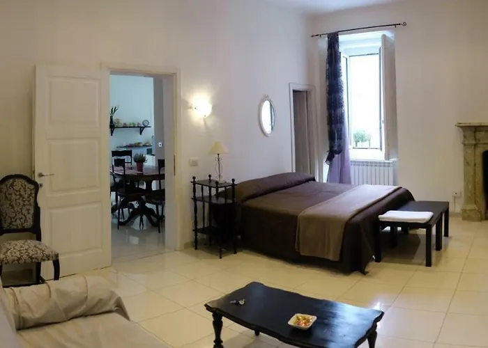Flora Rooms